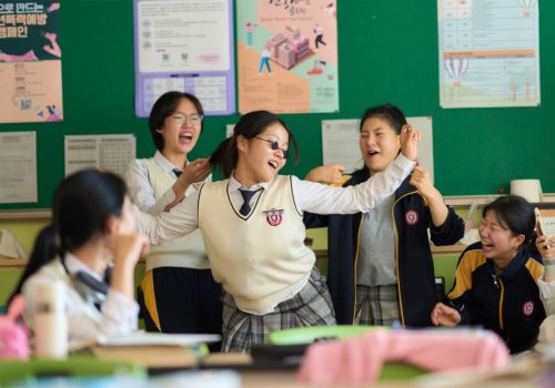 Korea Independent: The World of Love
