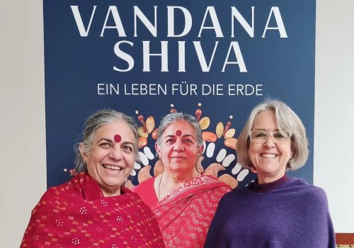 Vandana Shiva - Ein Leben für die Erde (OmU)